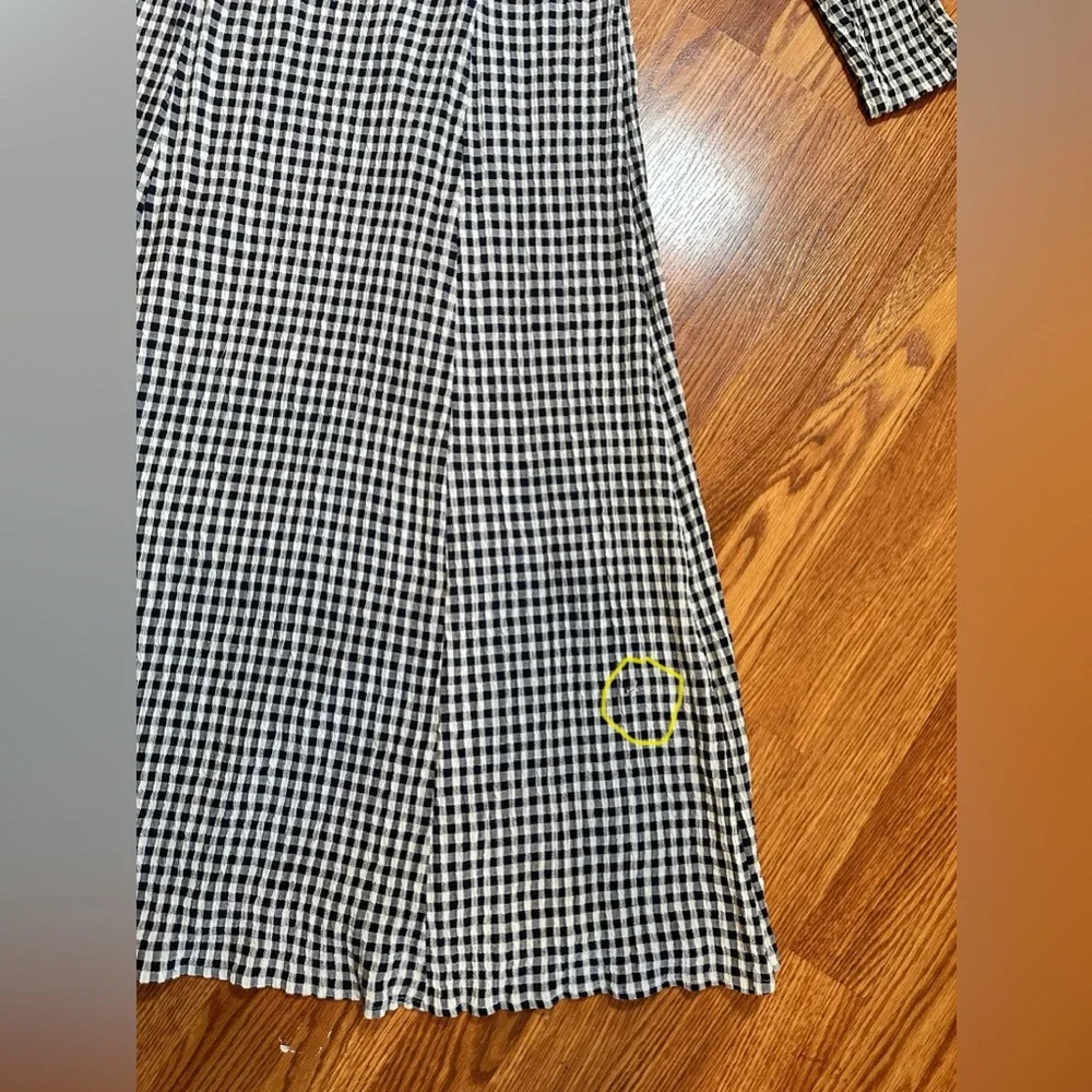 Elegant Navy and White Checkered Midi Dress - Picture 10 of 10